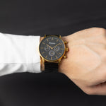 elysian-gouden-heren-horloge-zwart-plaat-zwart-schakelband-horlogeband-ELYWM00140-model