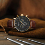 elysian-gouden-heren-horloge-zwart-plaat-bruin-croco-horlogeband-second