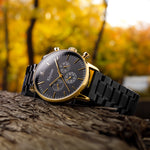 elysian-gouden-heren-horloge-zwart-plaat-zwart-schakelband-horlogeband-ELYWM00140-scene2
