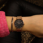 elysian-mesh-dames-horlogeband-rose-gouden-ELYSW0204-hand