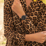 elysian-rose-gouden-dames-horloge-zwart-plaat-zwart-mesh-horlogeband-ELY01110-second