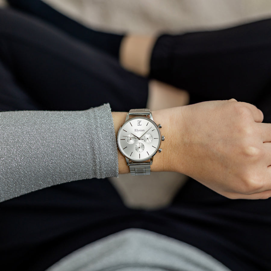 elysian-zilveren-dames-crono-horloge-zilver-plaat-zilver-schakelband-horlogeband-ELYWW12321-hand