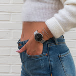 elysian-zilveren-dames-horloge-zwart-plaat-zilver-mesh-horlogeband-ELY02130-second