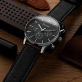 elysian-zilveren-heren-horloge-zwart-plaat-zwart-vintage-leder-horlogeband-ELYWM01120-detail