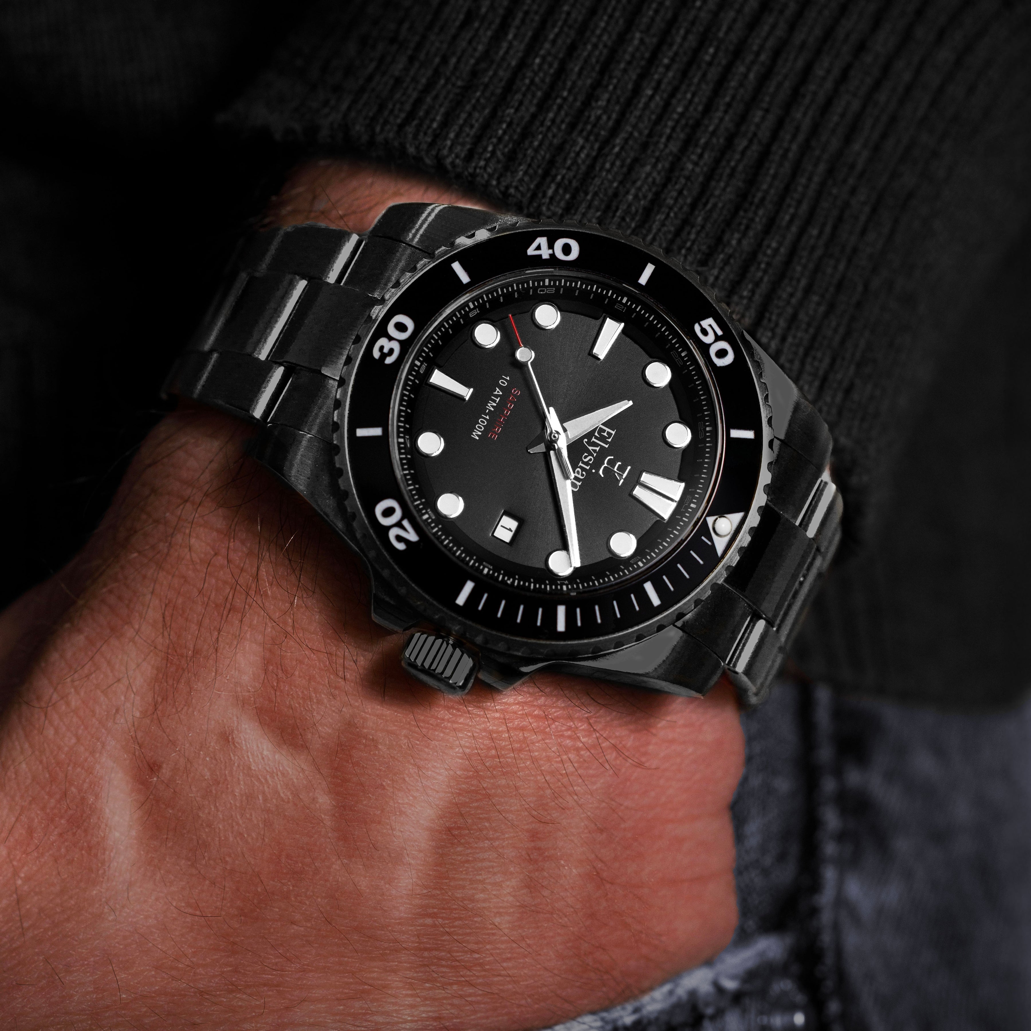 elysian-zwarte-heren-horloge-42mm-zwart-plaat-zwart-schakelband-horlogeband-ELYWM12140-wrist3